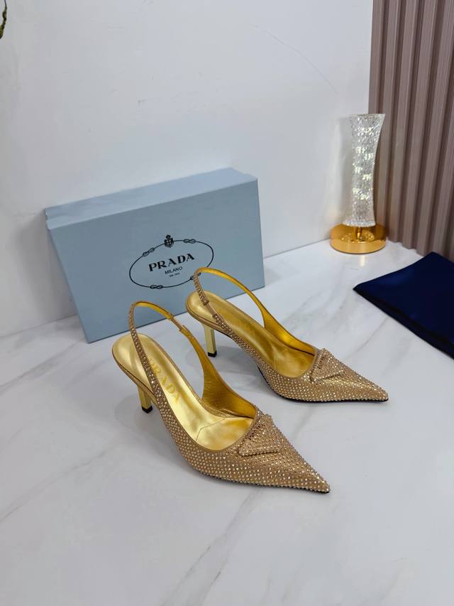 Factory direct release of Prada's latest boots, sandals, and flats in 2025 Sss,