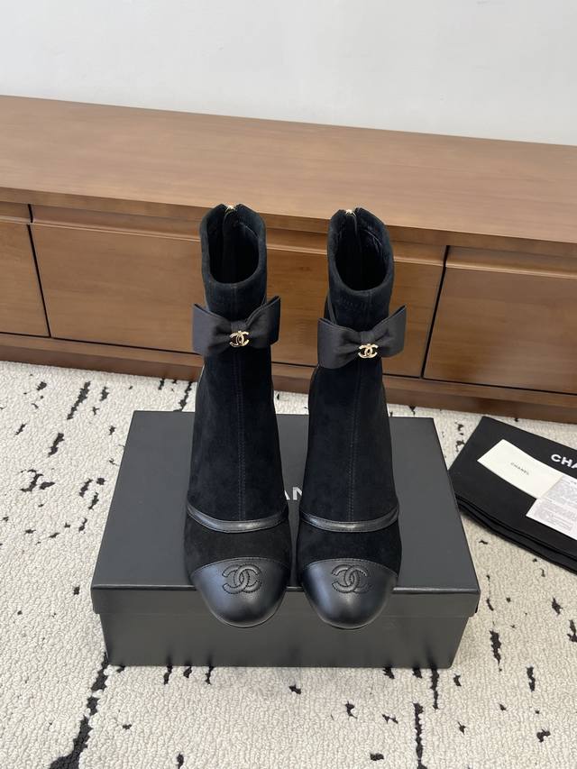 2025 Autumn/Winter New Chanel Boots, a perfect 1:1 replica, with an incredibly a