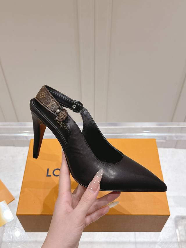 LV 2025 Fall/Winter runway backless shoes are finally here! New arrival simultan
