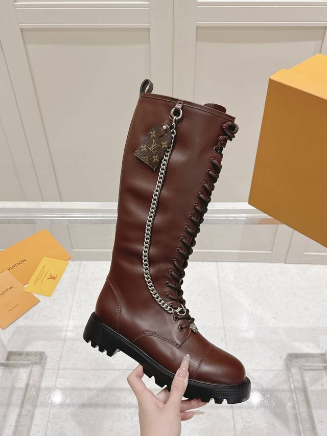 Louis Vuitton Winter Rider Boots: A Luxurious New Era The stunning 2025 Winter C