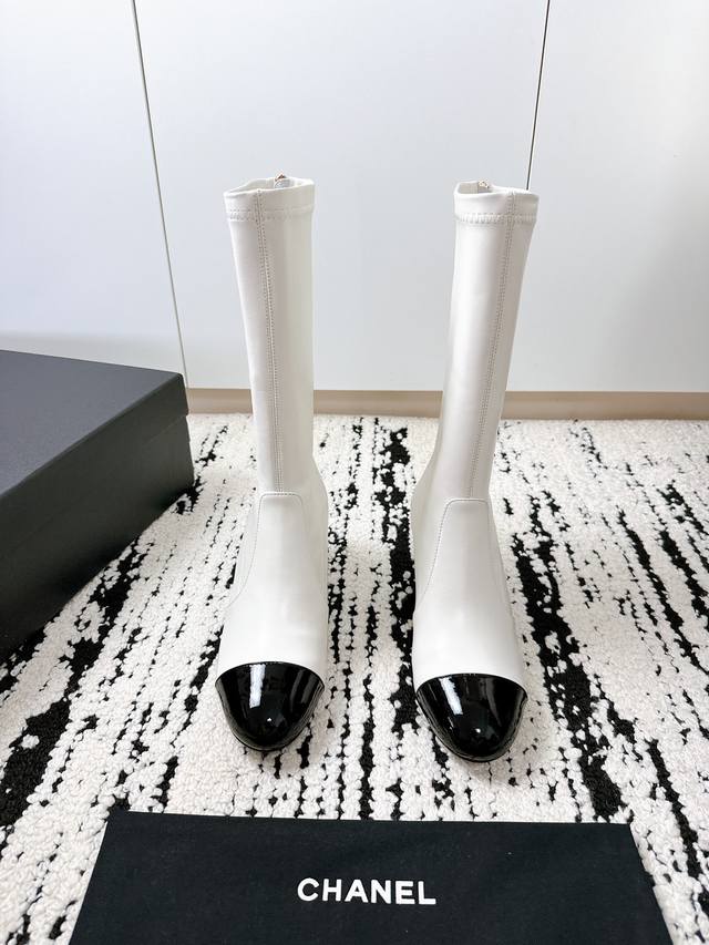 Chanel 25 A Mid-Calf Boots | This is the ultimate autumn/winter outfit! New arri