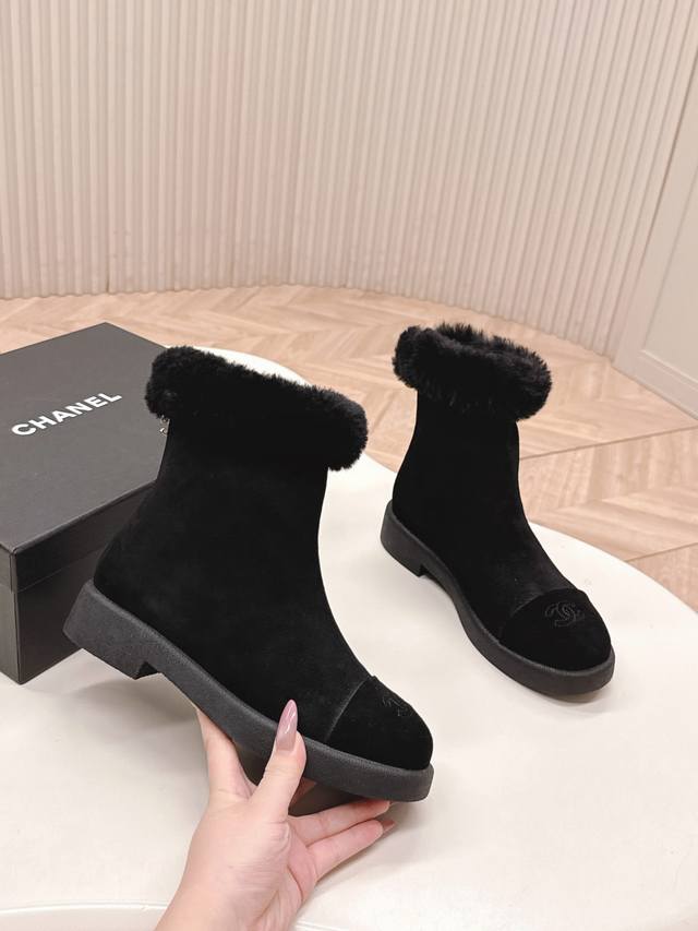 Chanel 25K Autumn/Winter New Style Furry Snow Boots - Classic, High-End, Elegant