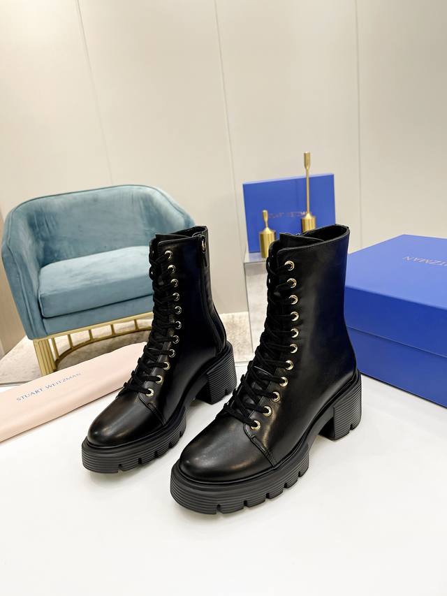 Sw's series of high-heeled platform boots, a best-selling item sold out in depar