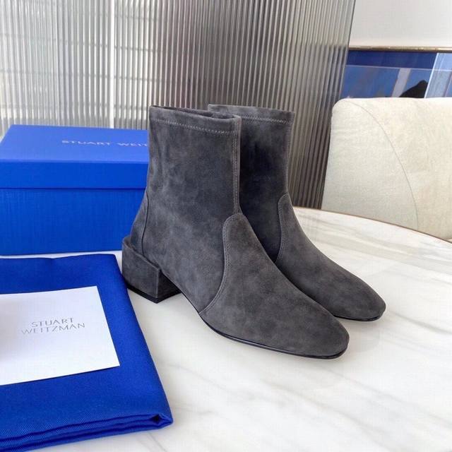 Stuart Weitzman, Yang Mi, Yuan Shanshan, Song Jia, and many other domestic and i