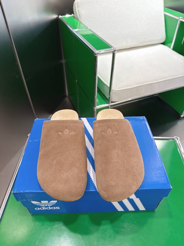 K001 Adidas Comfortable Casual Slip-on Mules These Adimule slip-ons elevate the