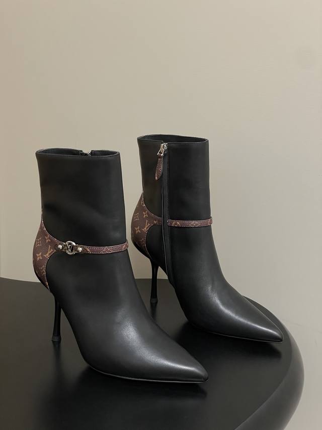 25Ss Early Autumn New Louis Vuitton Lv Legacy Ankle Boots Pointed Toe High Heel