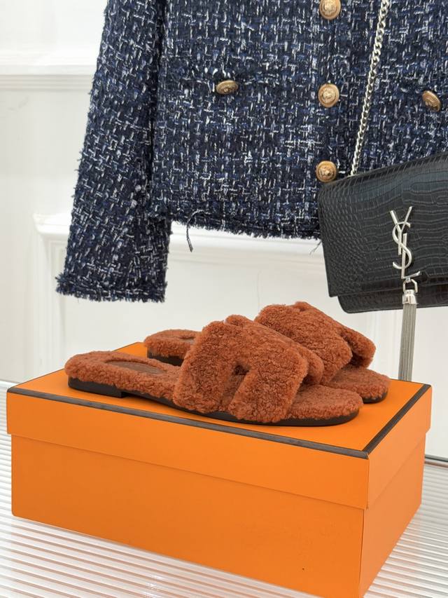 Factory Price Herme Classic H Furry Slippers A must-have for lazy people! Classi