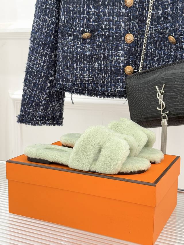 Factory Price Herme Classic H Furry Slippers A must-have for lazy people! Classi