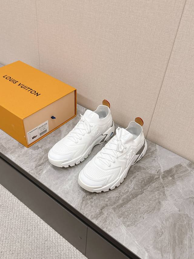 Louis Vuitton latest sneakers and casual shoes. Recommended by many celebrities