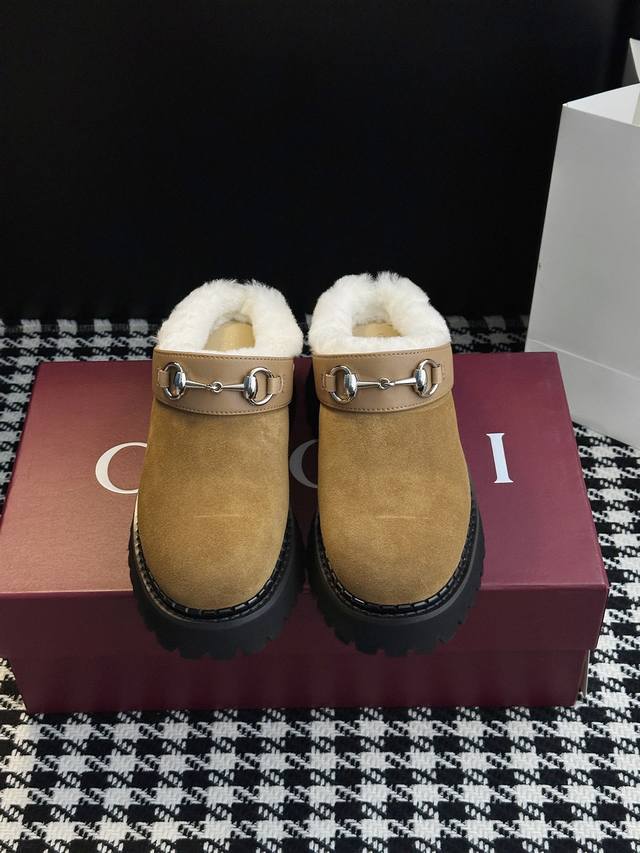 Platform Loafers Who understands! These shoes perfectly blend classic and trendy