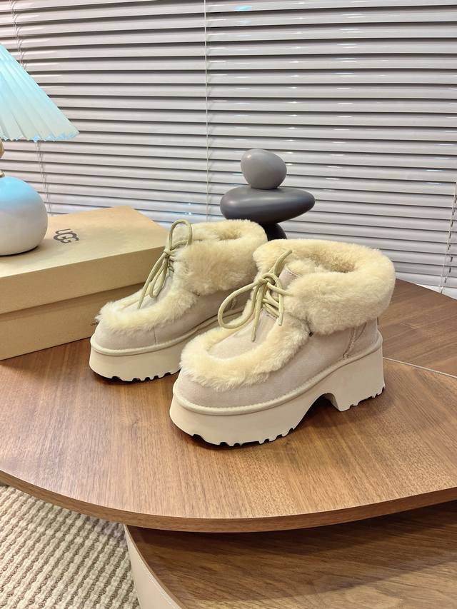 Ugg Esme lace-up ankle boots I couldn't resist sharing this fall/winter limited