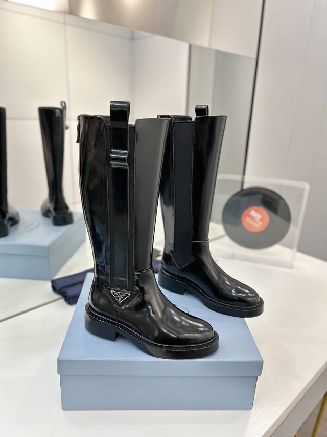 Factory Price Prada Ankle Boots Autumn/Winter New Prada Triangle Logo Short Chel