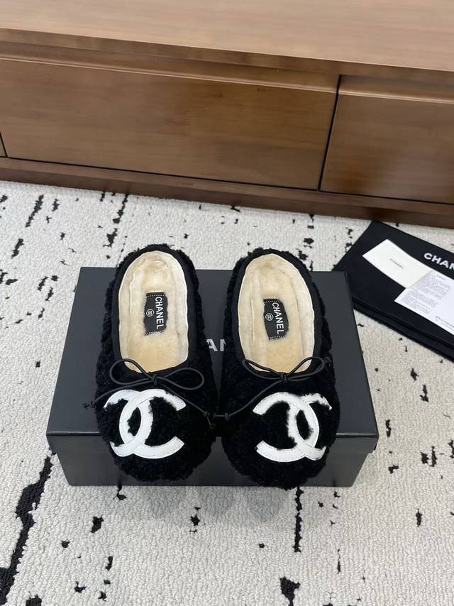 2025 Autumn/Winter Chanel Wool Slippers, Flat, Closed-Toe, New Autumn/Winter Sty