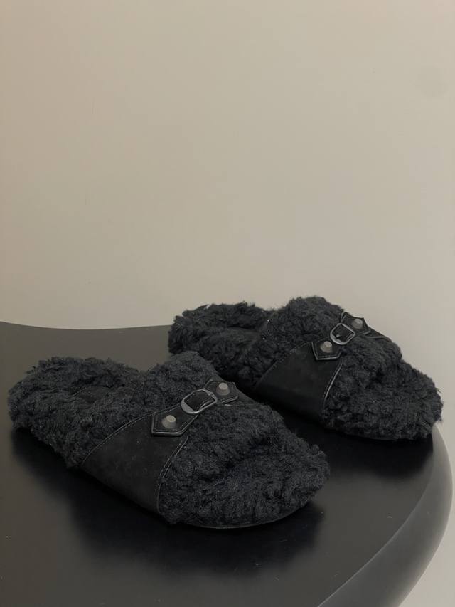 Balenciaga 25Fw Autumn/Winter New Wool Slippers. Classic buckle studded wool sli
