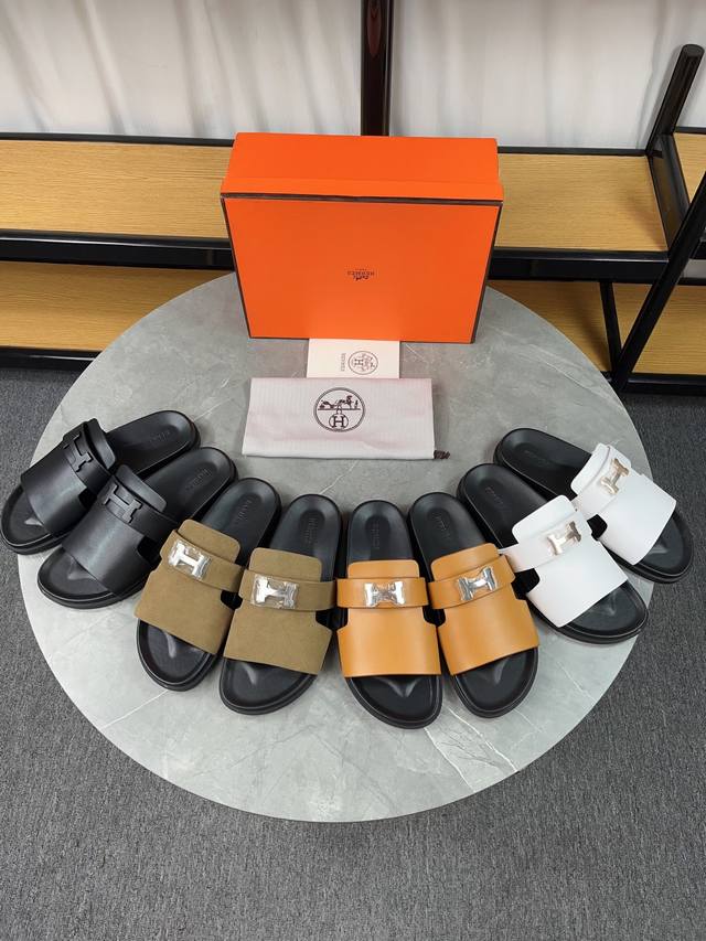 Hermes Classic Couple Buckle Slippers! A classic and ever-popular style of slipp