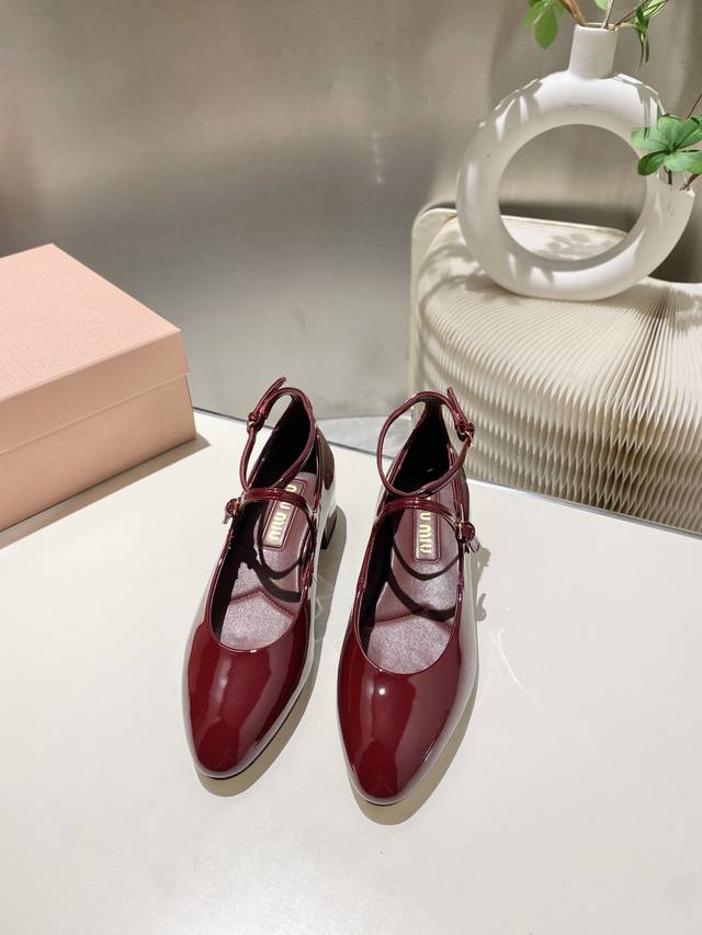 Factory Price P Miu Miu 2025 Autumn/Winter New Arrival - Upgraded Craftsmanship,