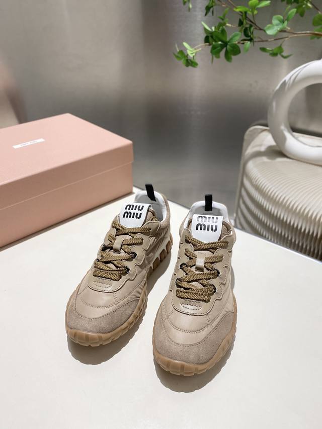 Miu Miu 2025 Forrest Gump Casual Sneakers, Spring/Summer New Arrival, a trendy a