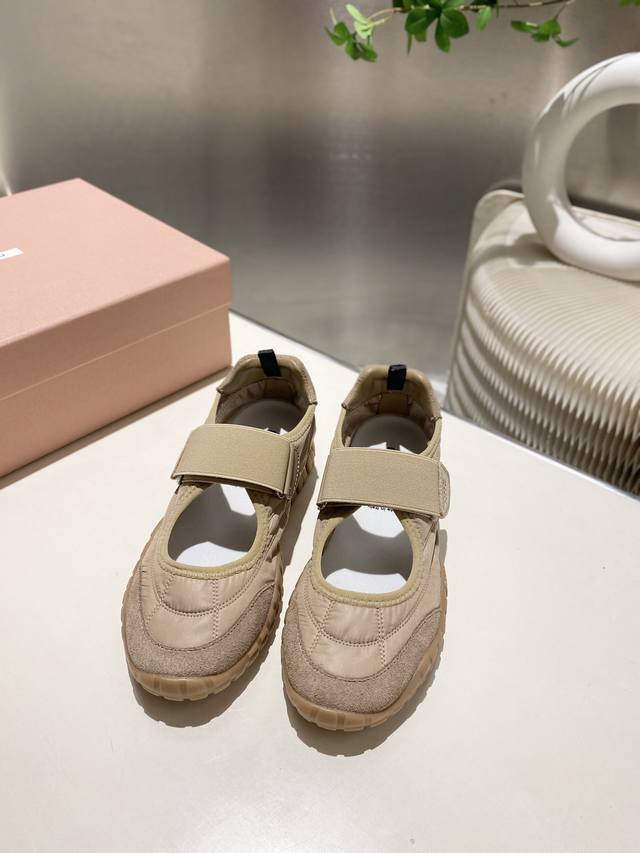 Factory direct Miu 2025 Forrest Gump casual sneakers, new spring/summer style, r