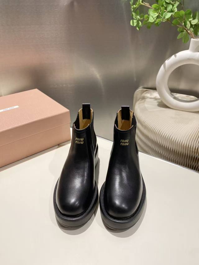 Factory Price P Miu Miu 2025 Fall/Winter Runway New Long Boots. The most worthwh