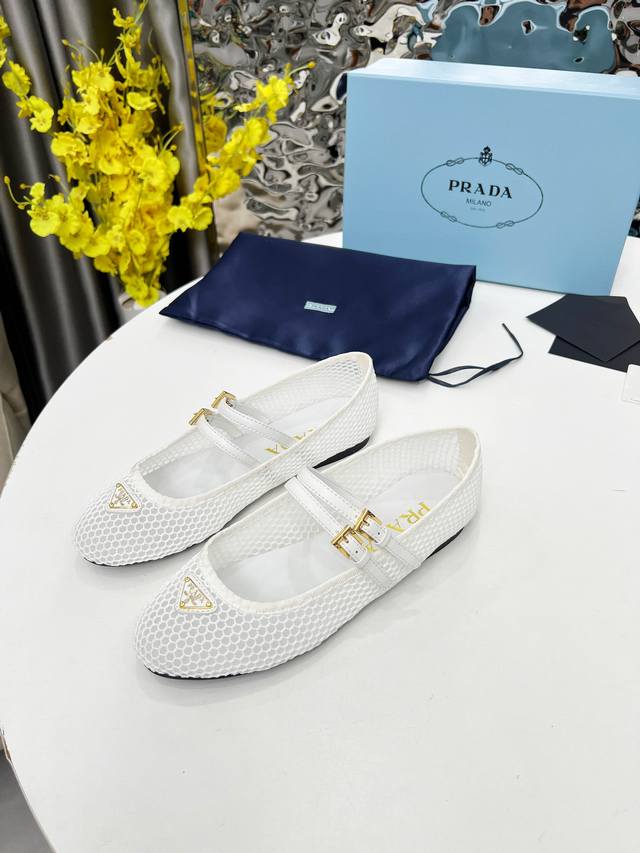 Prada 25Ss New British Style Dancing Shoes, Loafers, Retro Fashion Classic Item.