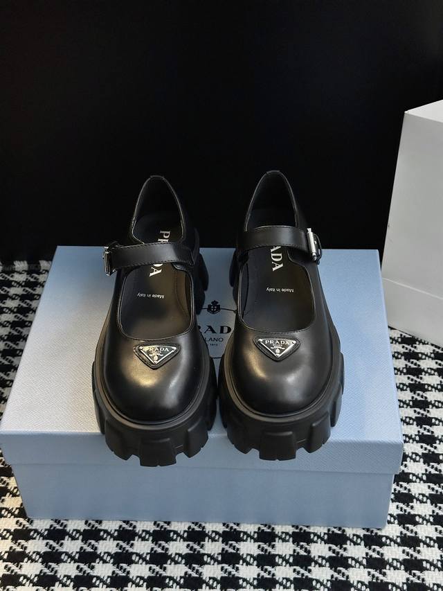 New Mary Jane Loafers 5.5cm heel. New style loafers are here! Made with more tex