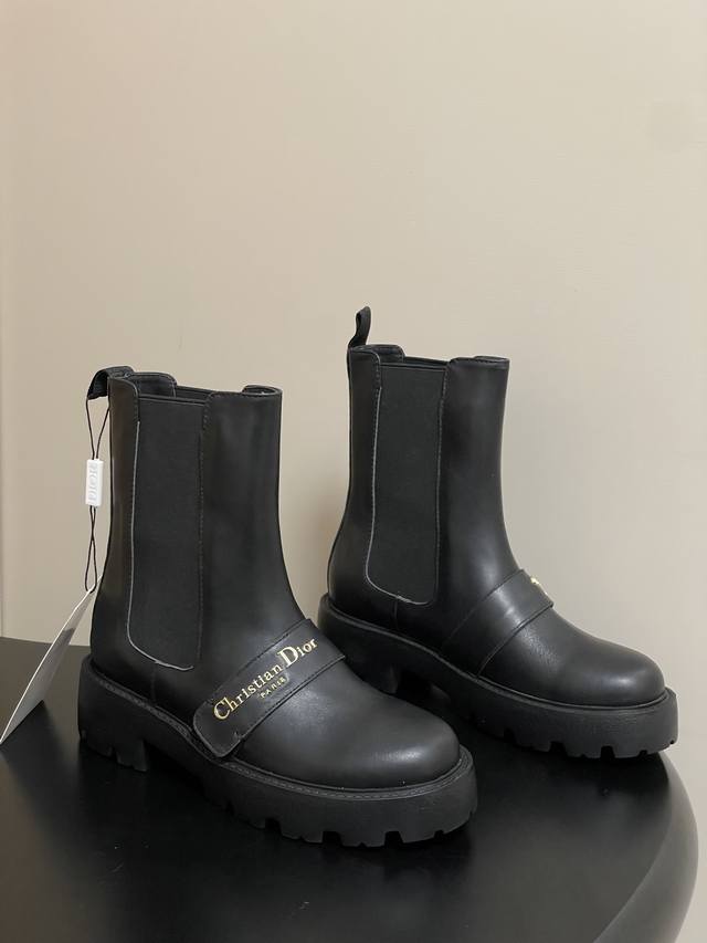 25Ss Early Autumn New Dior D-Quest Ankle Boots Cd Letter Metal Buckle Elastic Ba