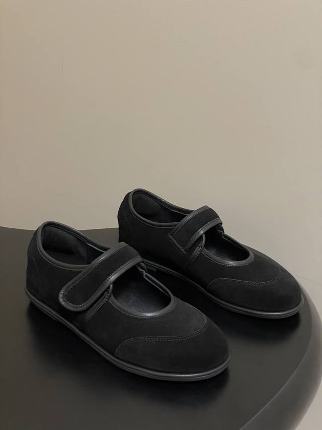 The Row 2025 Autumn/Winter New Minimalist Style One-Strap Velcro Round Toe Flat