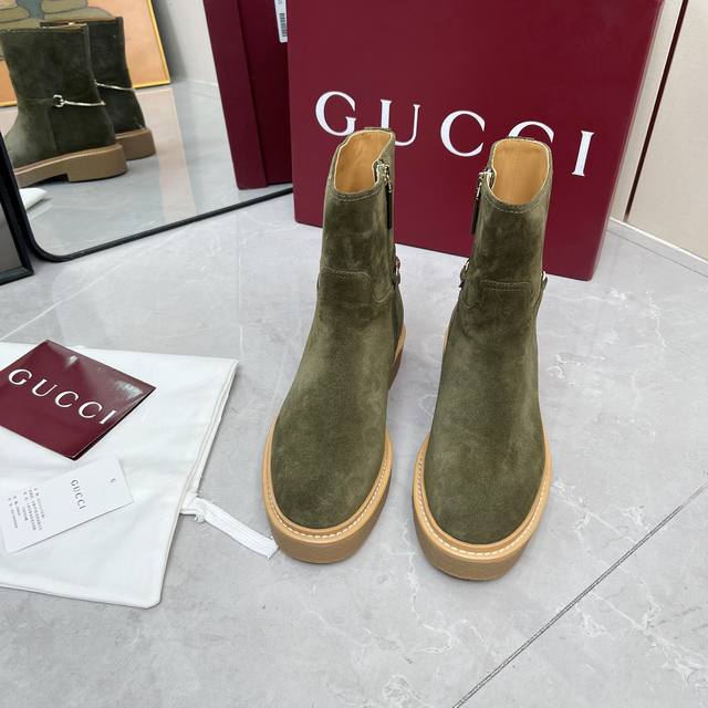Short and Long Gucci Fall/Winter 2025 Classic Horsebit Riding Boots - Top-Tier V