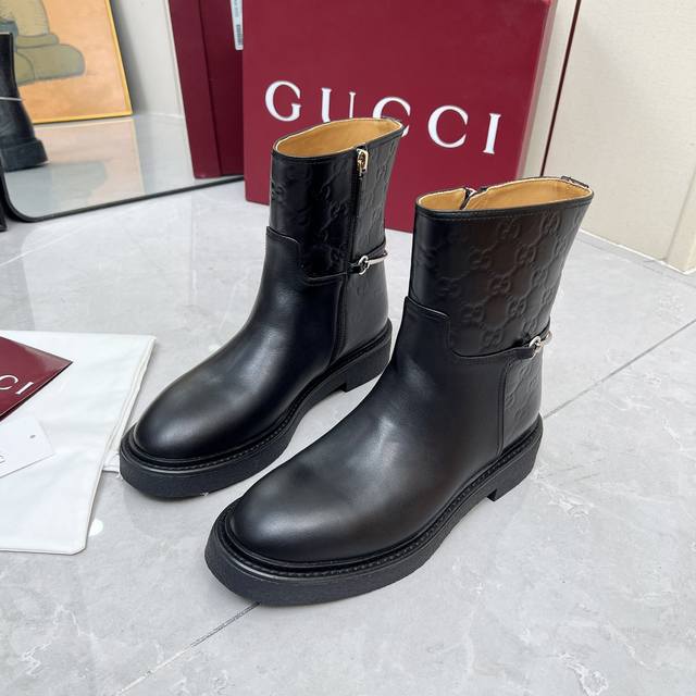Short and Long Gucci Fall/Winter 2025 Classic Horsebit Riding Boots - Top-Tier V