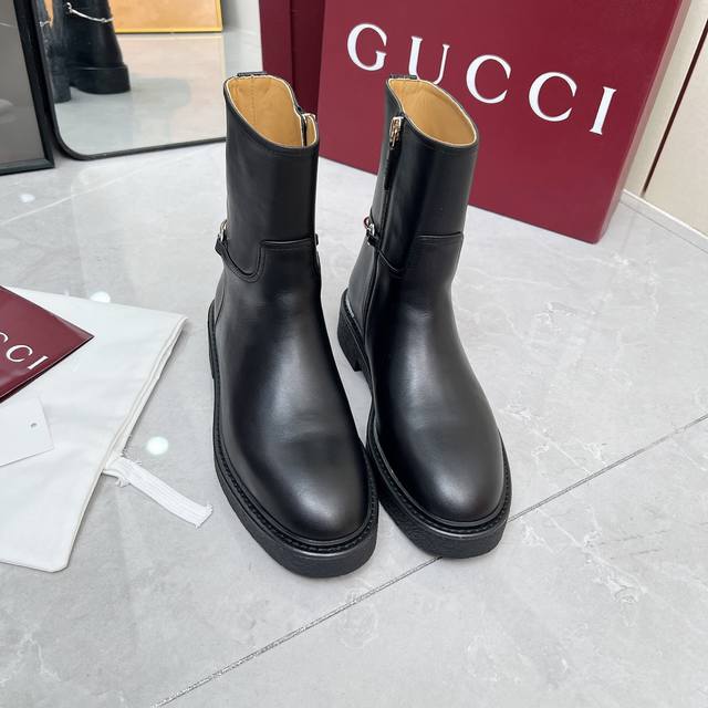 Short and Long Gucci Fall/Winter 2025 Classic Horsebit Riding Boots - Top-Tier V