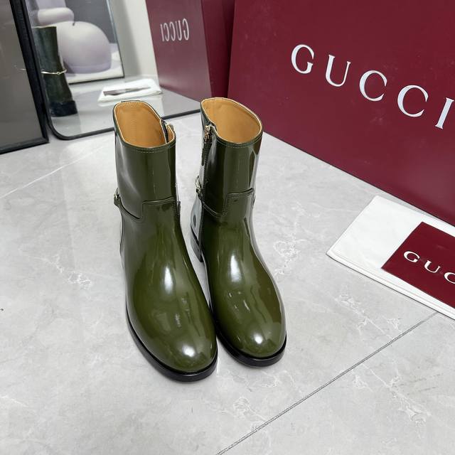 Short and Long Gucci Fall/Winter 2025 Classic Horsebit Riding Boots - Top-Tier V