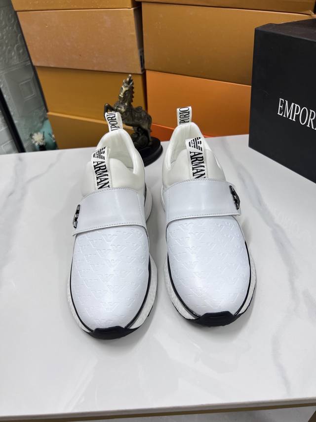 Factory direct price men's sports shoes, original single brand Armani casual sne