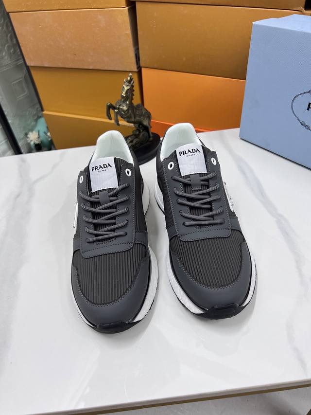 Factory direct price men's sports shoes, original Prada casual sneakers, new sty