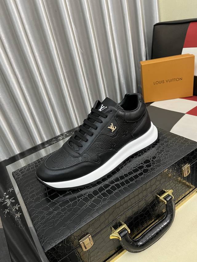 Factory direct price men's sports shoes, Louis Vuitton Lv original quality. Uniq