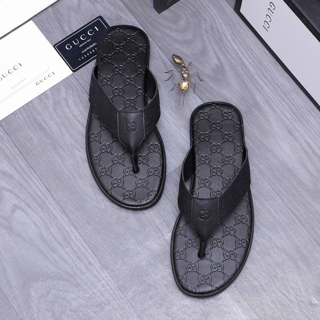 Factory direct price men's shoes and sportswear original single product. Tradema