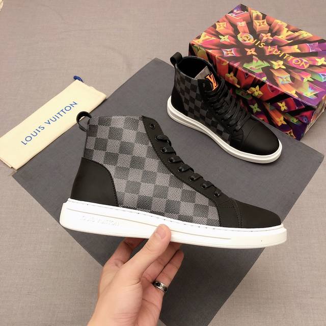 Factory direct price men's sports shoes, original LV classic casual high-top boo