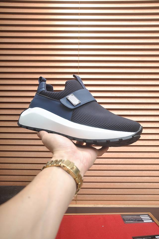 Factory direct price men's sports shoes, original Armani shoes, latest style, ca