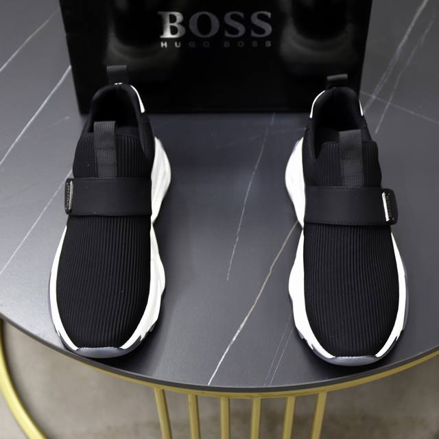 Factory direct price men's sports shoes original Brand: Boss Standard size: 38-4