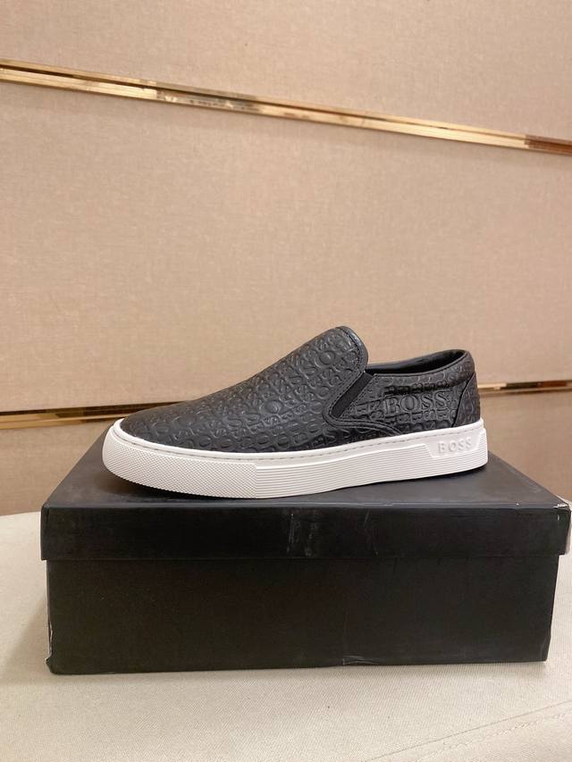 Factory direct price for men's sports shoes, original Boss brand, latest casual