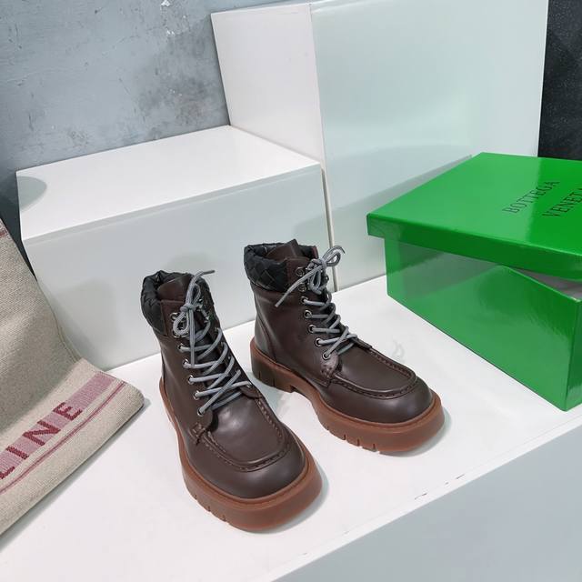 Factory direct women's shoes and sportswear, original quality, top-quality Botte Factory direct women's shoes and sportswear, original quality, top-quality Botte