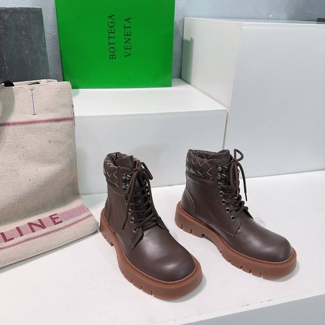 Factory direct women's shoes and sportswear, original high-quality Bottega Venet Factory direct women's shoes and sportswear, original high-quality Bottega Venet