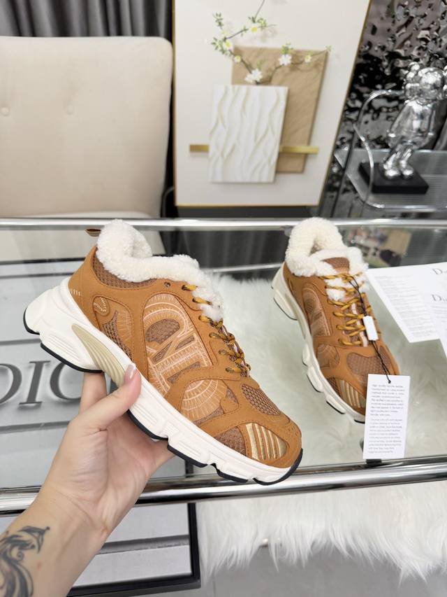 Factory direct price women's shoes and sportswear original single item, Dior off