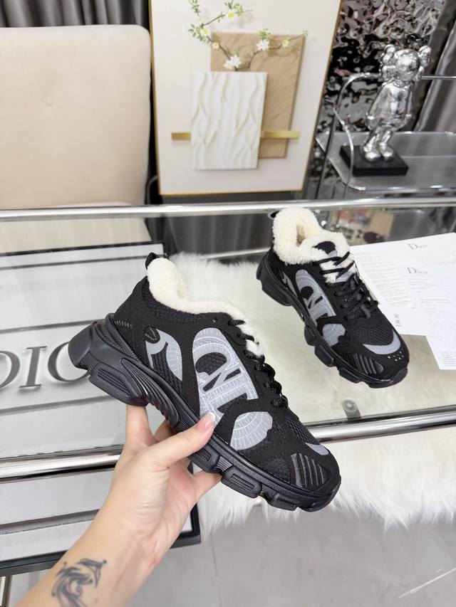 Factory direct price women's shoes and sportswear original single item, Dior off
