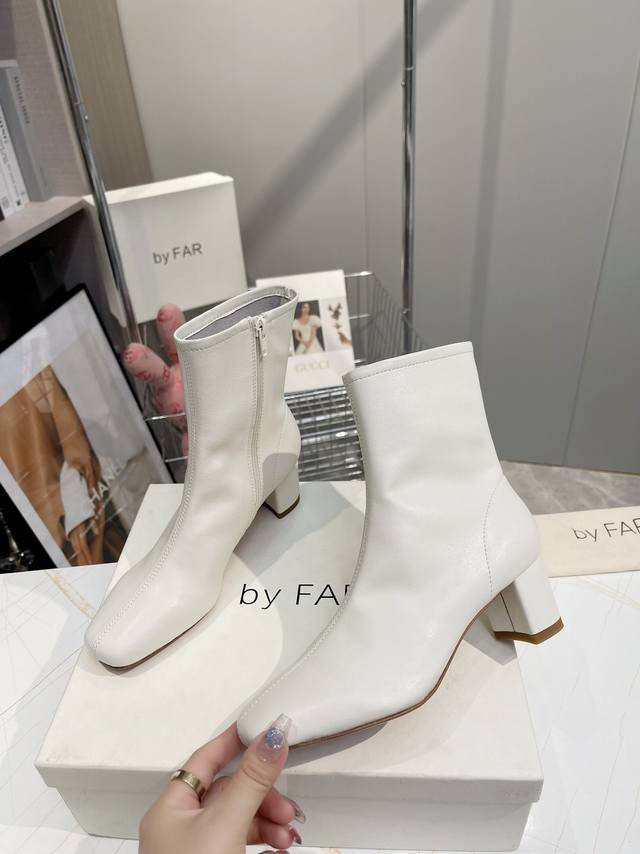 Factory direct women's shoes and sportswear original single By Far ankle boots.