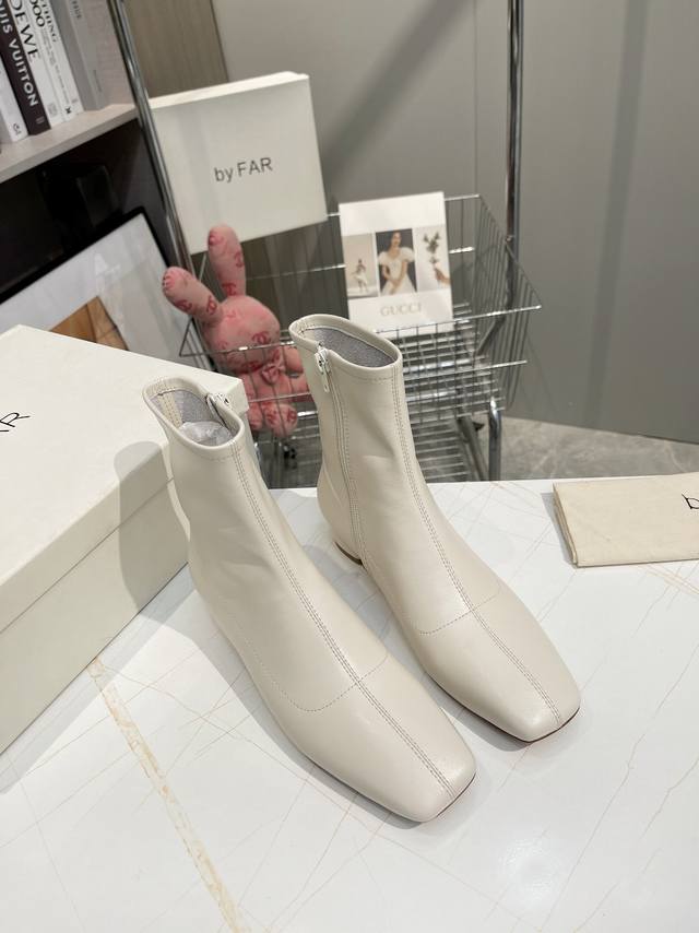 Factory direct women's shoes and sportswear original single By Far ankle boots.