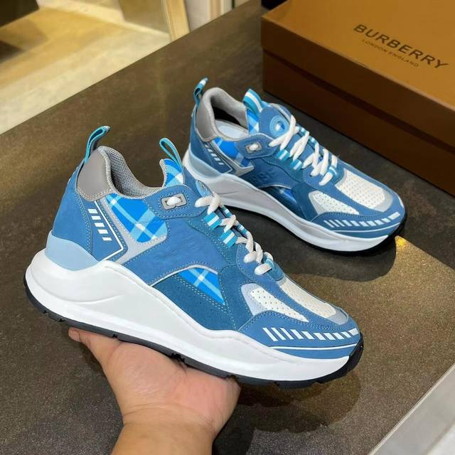 Latest high-end version from official stores, 1:1 replica of Burberry Fall/Winte