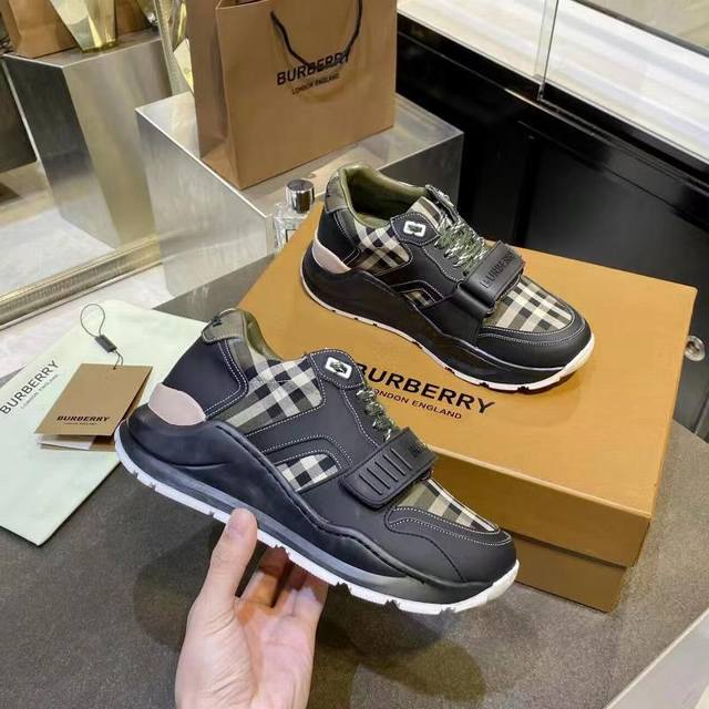 High-quality replica Burberry sneakers, newly added colors to the official store