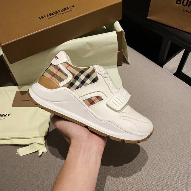 High-quality replica Burberry sneakers, newly added colors to the official store