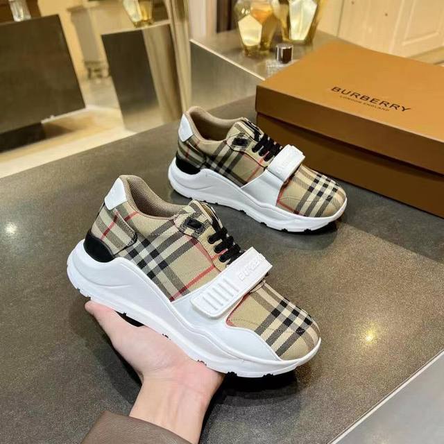 High-quality replica Burberry sneakers, newly added colors to the official store