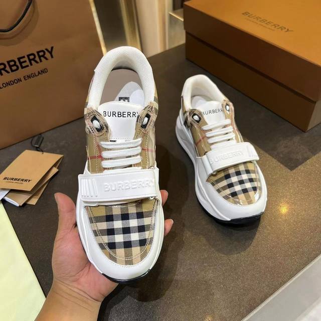 High-quality replica Burberry sneakers, newly added colors to the official store High-quality replica Burberry sneakers, newly added colors to the official store